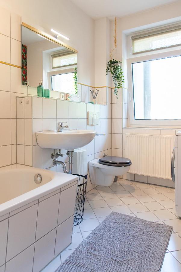 Stilvolles Apartment - Balkon, Netflix, Nespresso, Zentral, Messe Кемниц Екстериор снимка