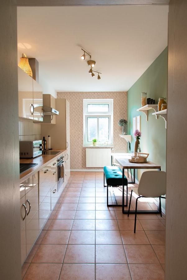 Stilvolles Apartment - Balkon, Netflix, Nespresso, Zentral, Messe Кемниц Екстериор снимка
